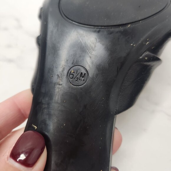 Calvin Klein Black Leather Slip-On Kitten Heels Career Professional Women's 6.5 - Picture 8 of 8